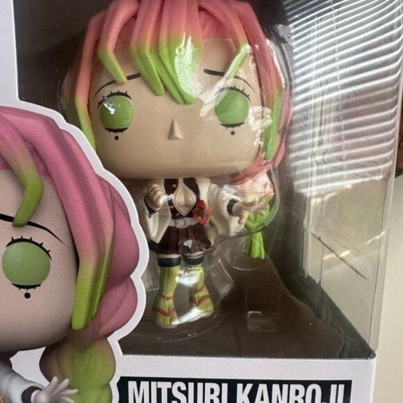 Funko Pop! Animation: Demon Slayer - Mitsuri Kanroji Action Figure Desk - Picture 4 of 9